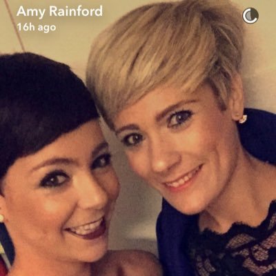 Profile Picture of Vicky Fielding (@vicky_fielding) on Twitter