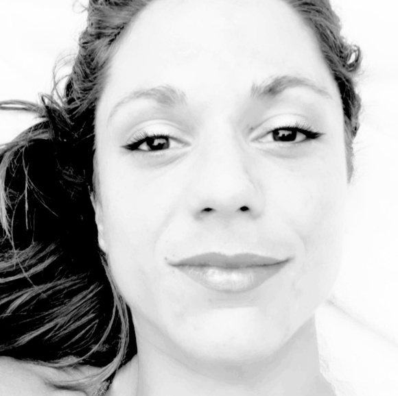 Profile Picture of Kathleen Soloff (@ksoloff) on Poshmark