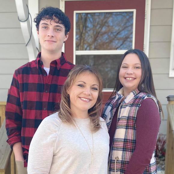 Profile Picture of Jessi Heimerman (@j041478) on Poshmark