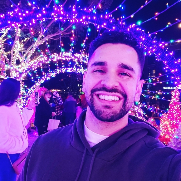 Profile Picture of Mike Barela (@michaelbarela17) on Poshmark