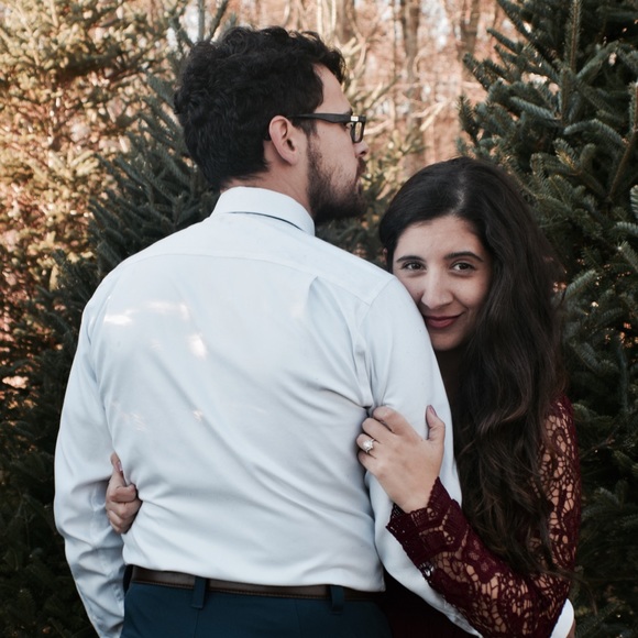 Profile Picture of Emily Alvarez (@emilylorraine45) on Poshmark