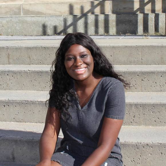 Profile Picture of Fabiola Galvao (@fabiolagalvao) on Poshmark