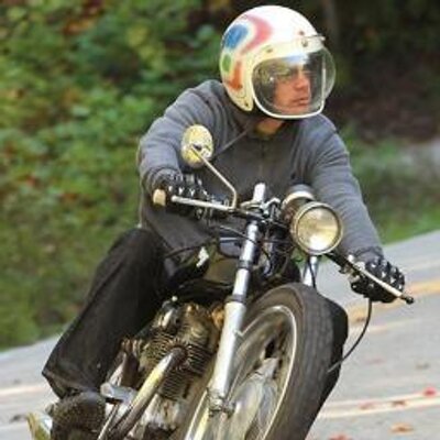 Profile Picture of David Cuff (@dynamitedavecom) on Twitter