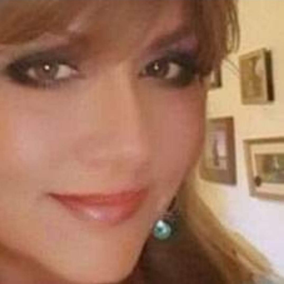 Profile Picture of Tami Bernier (@scissortail13) on Poshmark