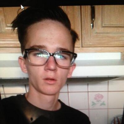 Profile Picture of #SandfreyProblems (@TheSandfreyLife) on Twitter