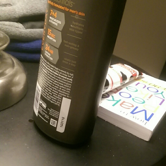 Aaron Ysaac - Poshmark Profile Picture of Aaron Ysaac (@ajysaac) on Poshmark