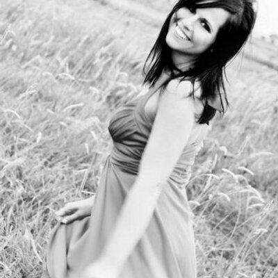 Profile Picture of Misty Nguyen (@MistyBlueDawn) on Twitter