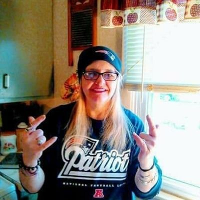 Profile Picture of Paula Hanley (@PaulaHanley15) on Twitter