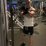 Profile Picture of 徐兆緯 (@lyle32033cup) on Instagram