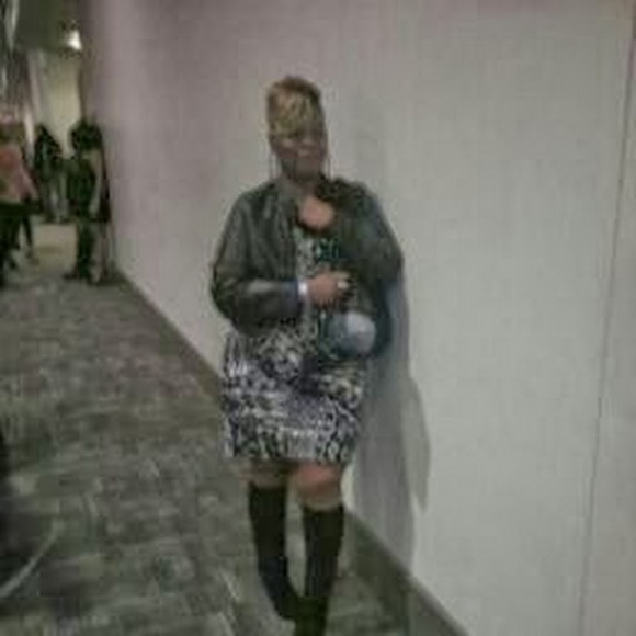 Profile Picture of Shameron Young (@shenaye) on Poshmark