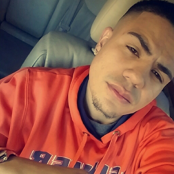 Profile Picture of Ivan Ballesteros (@ivanrb1) on Poshmark