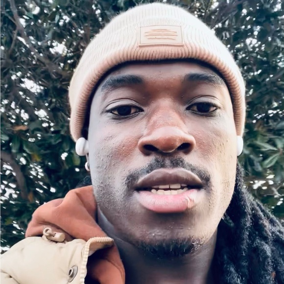 Profile Picture of Gabriel Okoth (@gabrielokoth) on Poshmark