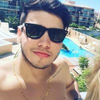 Profile Picture of Nicholas Schaumann (@bruniiinx3) on Pinterest