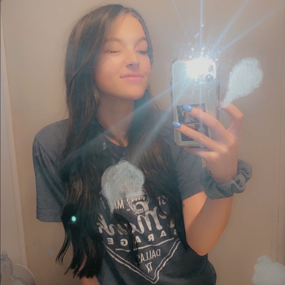 Profile Picture of Brianna k Westgate (@briannawestgate) on Poshmark