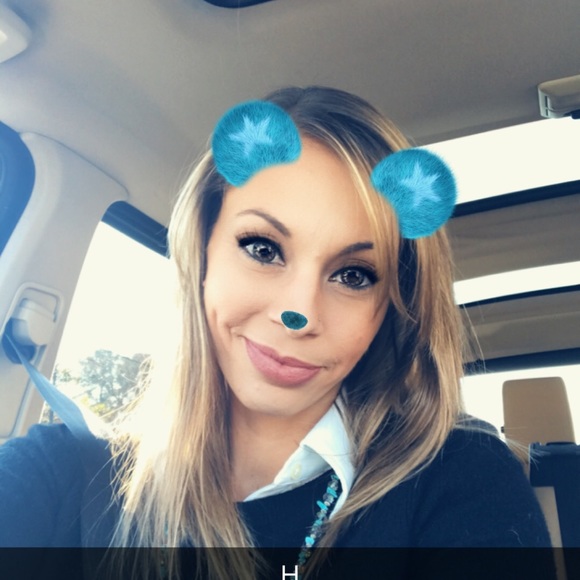 Profile Picture of Jessica Mandaro (@jmandaro) on Poshmark