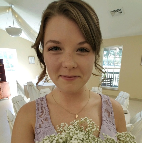 Profile Picture of Cara Glatfelter (@caratha) on Poshmark