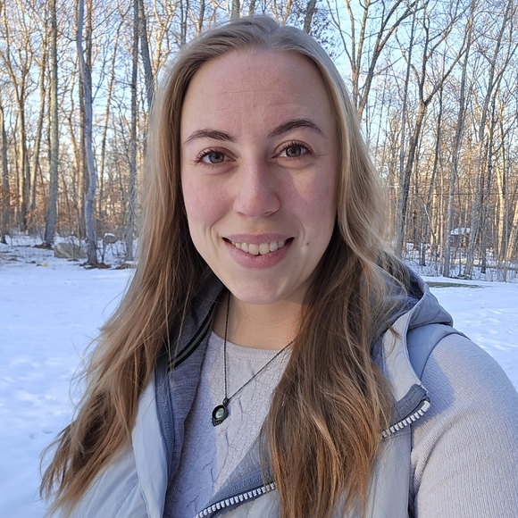 Profile Picture of Sara Chagnot (@sarachagnot24) on Poshmark