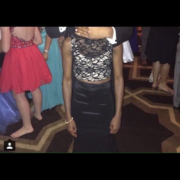 Profile Picture of Hannah Emery (@hannnieee) on Poshmark