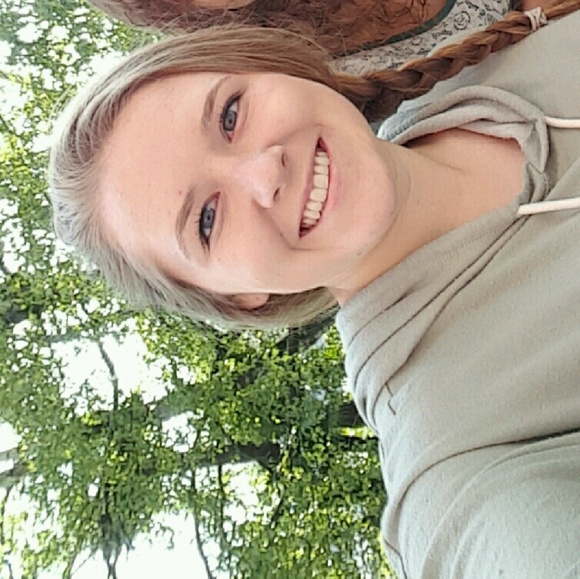 Profile Picture of Toby Brooks (@tobler1) on Poshmark