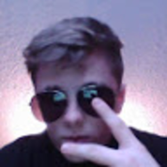 Profile Picture of Seth Harvey (@sh345045093) on Poshmark