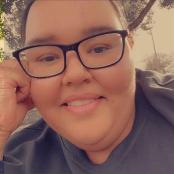 Profile Picture of Sarah Leigh (@sarah_leigh_1) on Poshmark
