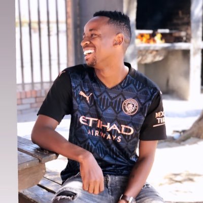 Profile Picture of Vusimuzi Mncube (@SkheDMind) on Twitter