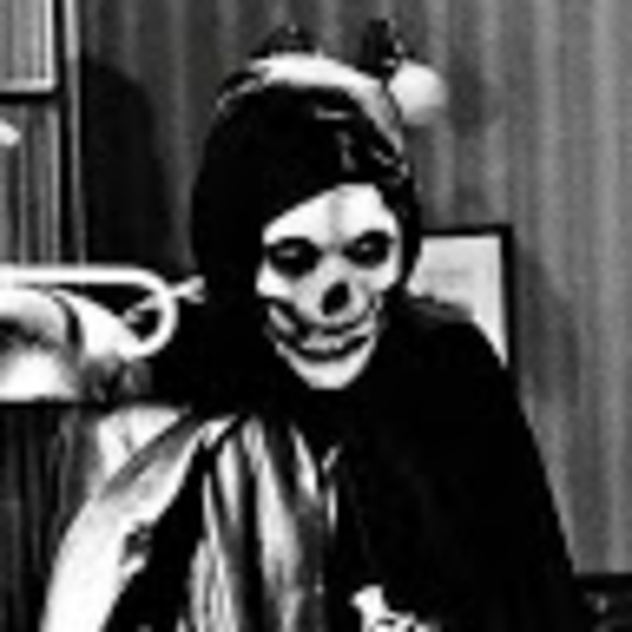 Profile Picture of LoÃ¯ck Bessette (@bessetteloick) on Poshmark