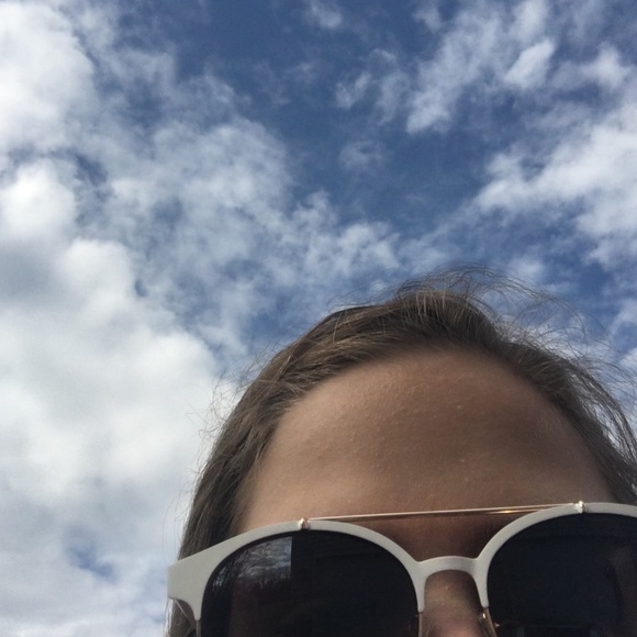 Profile Picture of Helaina Cannelongo (@helainacanne) on Poshmark