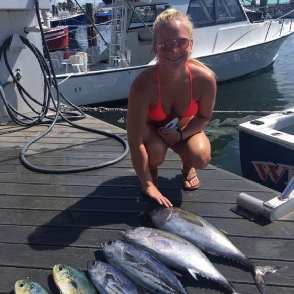 Profile Picture of Reilly Lavrich (@blondie13187) on Poshmark