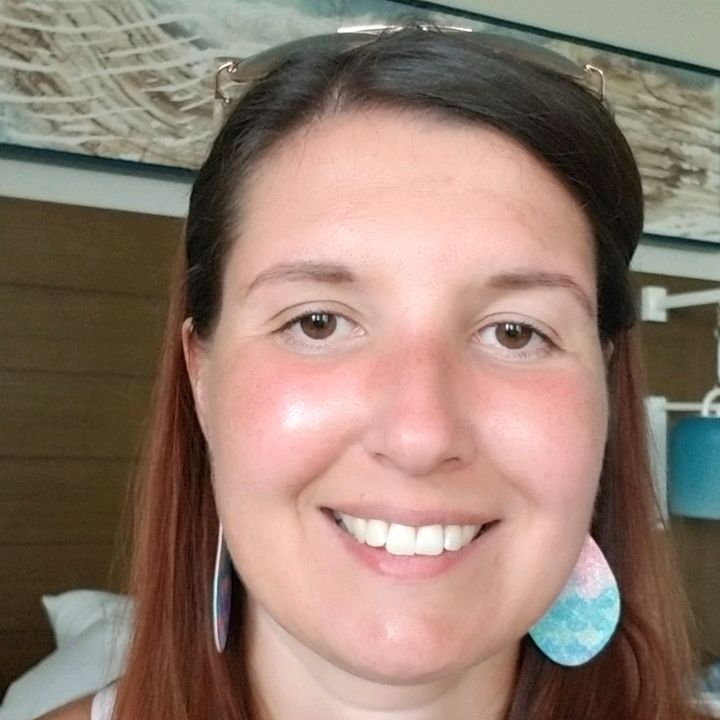 Profile Picture of Loretta (@lorettajvarnadore) on Tiktok