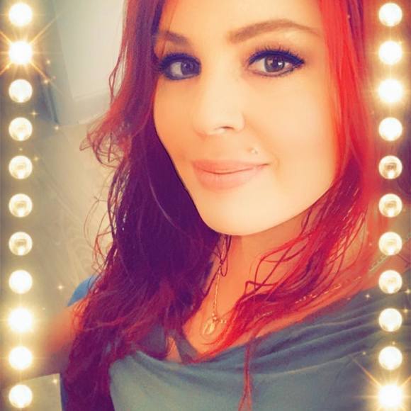 Profile Picture of Jennifer Lipshin (@jennylr2004) on Poshmark