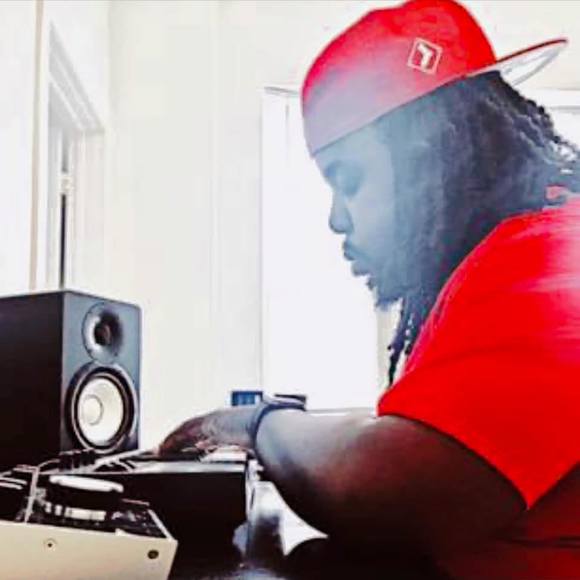 Profile Picture of Chuck Mcgill (@chuckbeatz773) on Poshmark