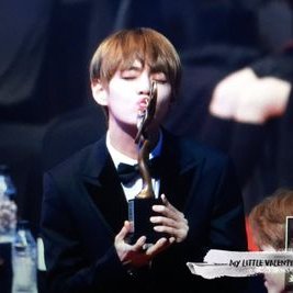 Profile Picture of Kim TaeTae Von Twitter