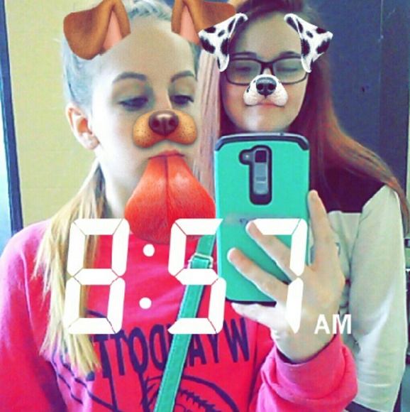 Profile Picture of Alana Rushlow (@_alana9990) on Poshmark