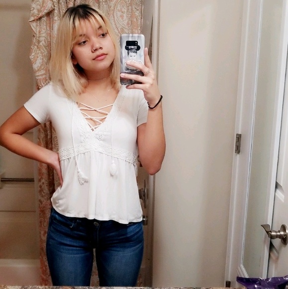 Profile Picture of Fabiana Ramos (@fabiana_ramos) on Poshmark