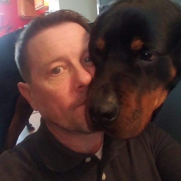 Profile Picture of Scott Penniman (@scottpenni) on Poshmark