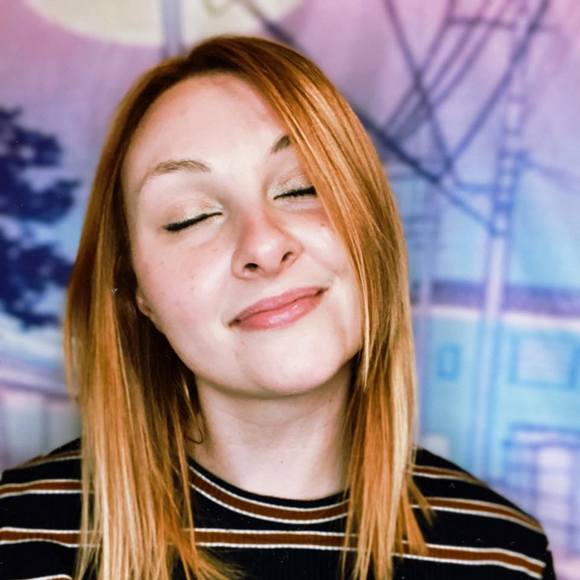 Profile Picture of Shelby Vanluven (@shelbyyyvan) on Poshmark