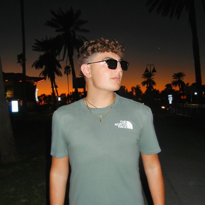 Profile Picture of austin (@austinleiboww) on Tiktok