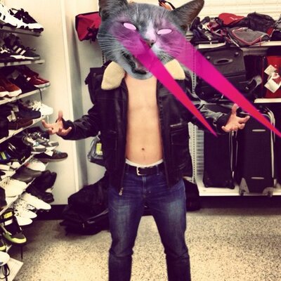 Profile Picture of Sam Pate (@pateunocinco) on Twitter