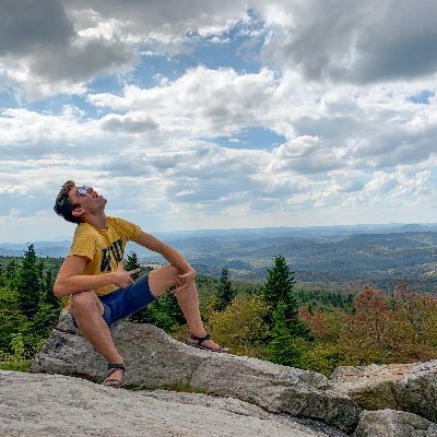 Profile Picture of Matthew McCartney (@Mickartknee) on Twitter