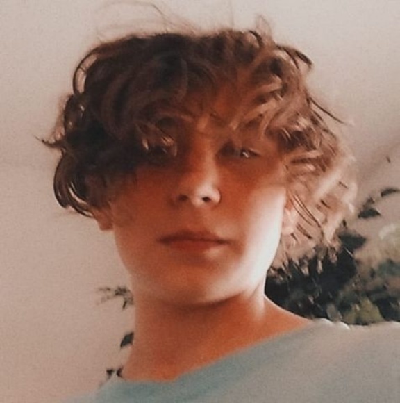 Profile Picture of Dominic Danowski (@dominic13131) on Poshmark