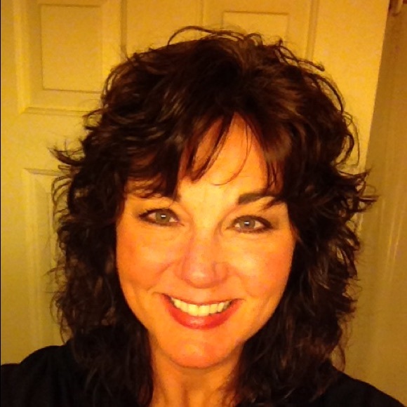 Profile Picture of Staci Pfaadt (@sp6320) on Poshmark