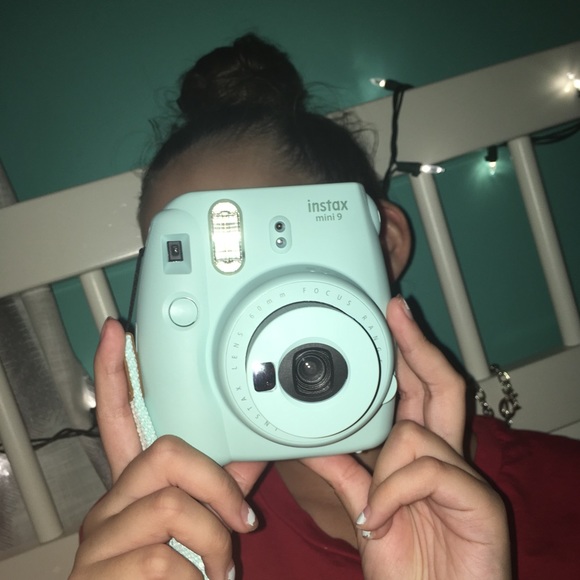 Profile Picture of Rebecca Beutel (@beccaaaa_05) on Poshmark