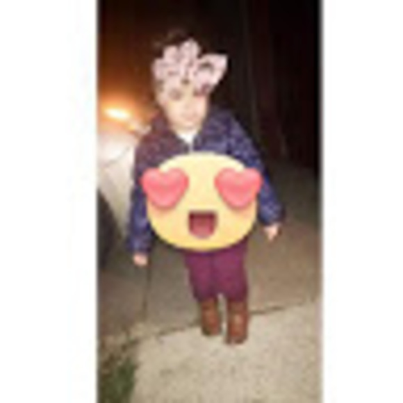 Profile Picture of Chapo Chapo (@chapochapo210) on Poshmark