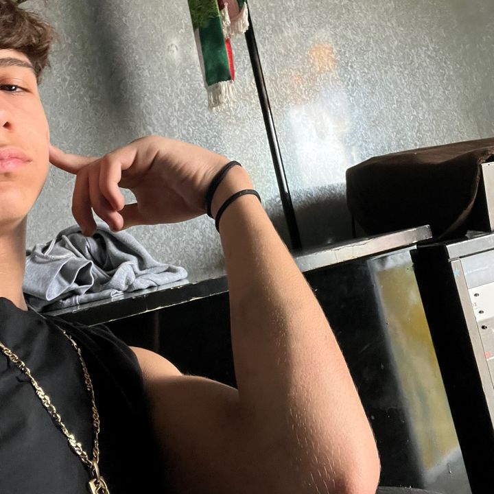 Profile Picture of EDWARD🦋 (@edwardsc_) on Tiktok