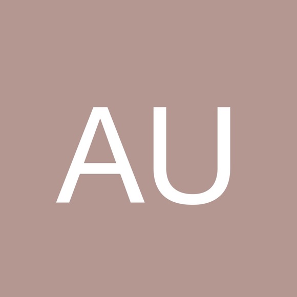 Profile Picture of Anandini Upadhyay (@anandiniu) on Poshmark