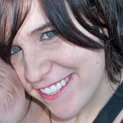 Profile Picture of Jessica Hanneman (@TheSavingMom) on Twitter