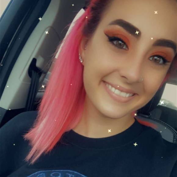 Profile Picture of Jess Conley (@jconley2014) on Poshmark