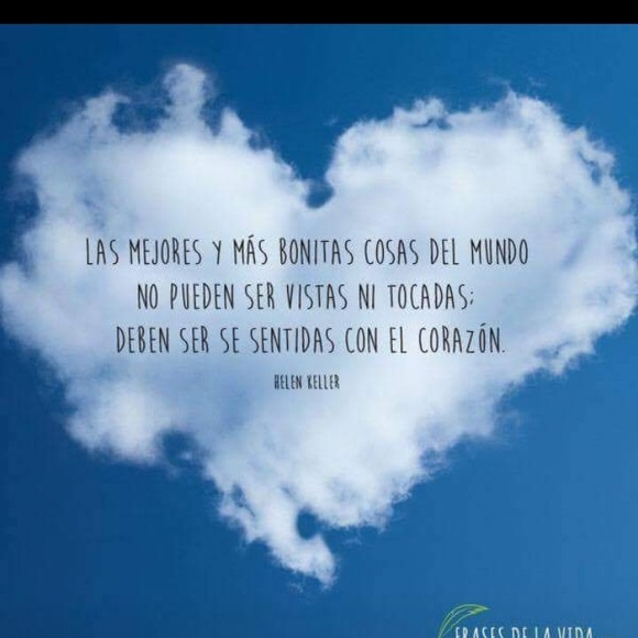 Profile Picture of Ely Reveles (@ely_bella_27) on Poshmark