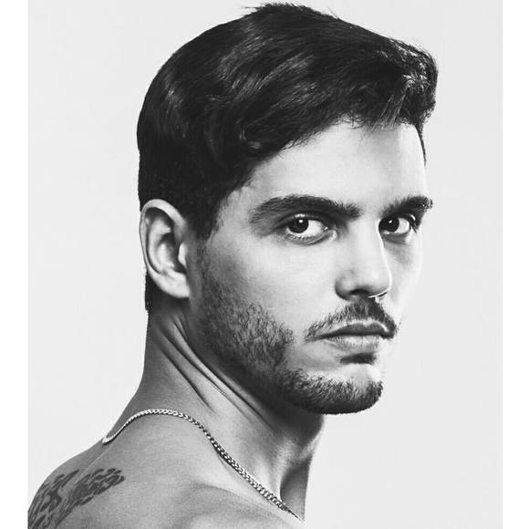 Profile Picture of Paulo Simas (@paulosimas) on Poshmark